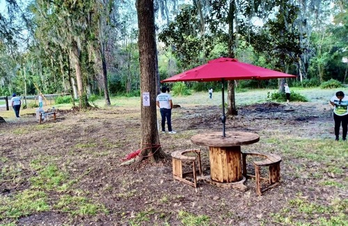 Fellowship House | Casanuevaluz 7 minutes from WEC and the Rainbow Springs !