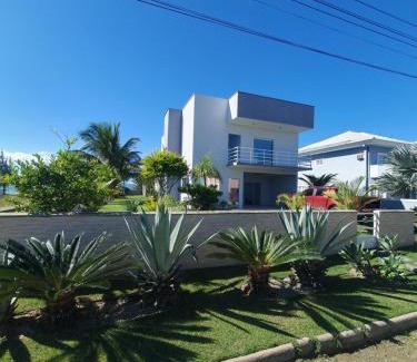 Sao Vicente de Paula House | Casarão de frente para a lagoa de Praia Seca