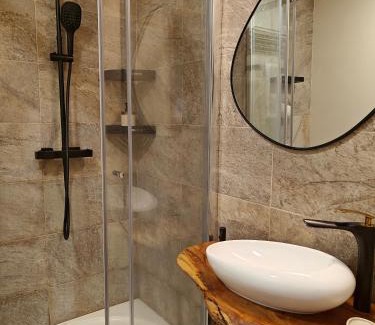 Angra do Heroismo House | Casca de Noz - Modern Rustic Beach Getaway