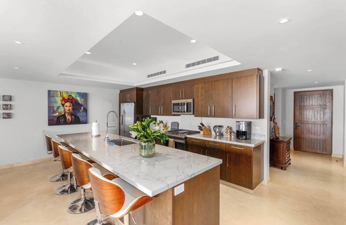 Pedregal Apartment | Cascadas Luxury Condo in Pedregal with Jacuzzi