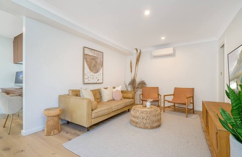 Merewether Heights House | Cascade Cabana Where Luxury Meets Coastal Glam