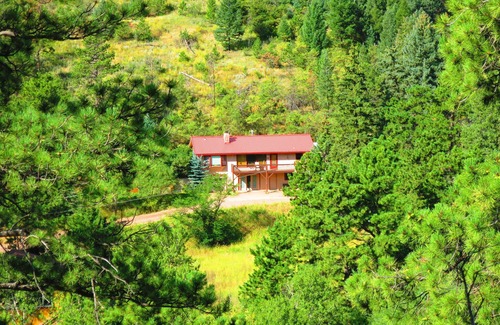 Manitou Springs House | CASCADE RETREAT IN MOUNTAIN SETTING, NEAR PIKES PEAK, MINUTES TO MANITOU SPRINGS