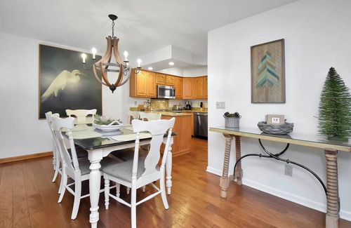 Blowing Rock Condo | Cascades 2 | Fireplace, Restaurant, Pool, Spa