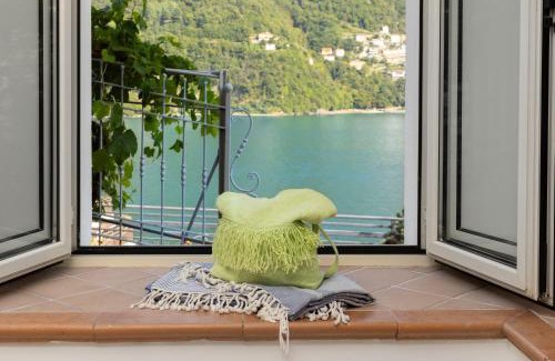 Laglio Apartment | CASETTA SUL LAGO - Spiaggia a 150m