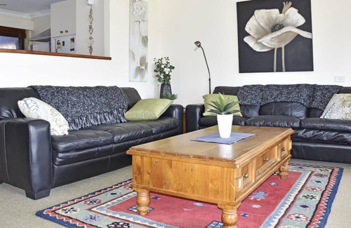 Tuross Head House | Caseys by the Lake @ Tuross Head