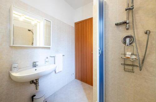 Marina di Grosseto Apartment | CasGian - 100 mt from the beach, House with garden and Air conditioning