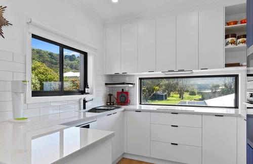 Apollo Bay House | Casino Views - Superb Panoramic Ocean Views