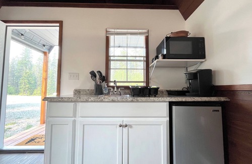 West Glacier Cabin | Casita 1, Tiny Home in Wood Area, 1 Mile From Glacier Entrance- 2 Guests