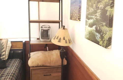 West Glacier Cabin | Casita 2, Tiny Home in Wood Area, 1 Mile From Glacier Entrance- 2 Guests