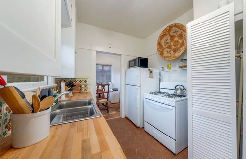West University Apartment | Casita #5 (Angie) -