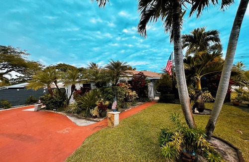 South Middle River House | Casita del Sol with private pool & hot tub!
