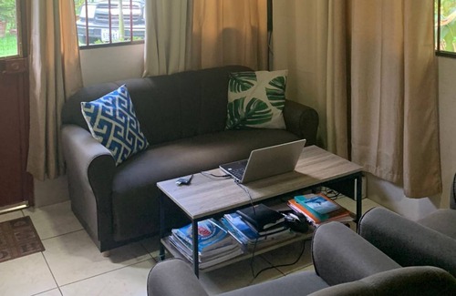 Dominical Cabin | Casita in canopy surrounded by jungle 5 minute walk to beach