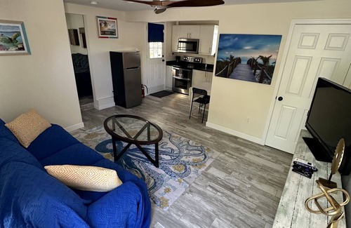Old Southeast Apartment | Casita steps from beautiful Tampa bay, relaxing pool, kayaks, bikes, beach gear