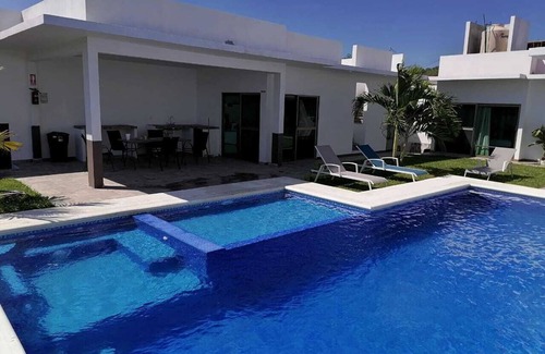 Playa Chachalacas House | Casita VG ¡El Descanso qué Mereces! A un Costado de las Impresionantes Dunas