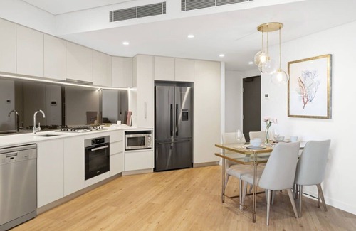 Brisbane Central Business District Apartment | CASSA ONE - Luxury 1b Apt w/Outdoor BBQ Area
