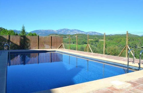 Casserres Villa | Casserres Villa Sleeps 14 with Pool