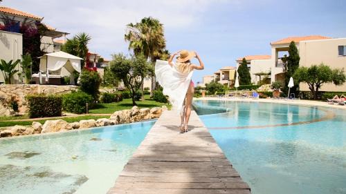 Maleme Apartment | Cassiopeia 5 Bedroom Villa on beach with pool