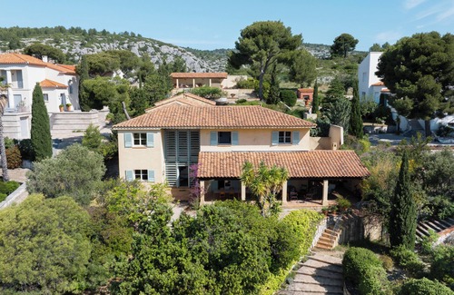 Cassis House | Cassis property with sea view and Cap Canaille