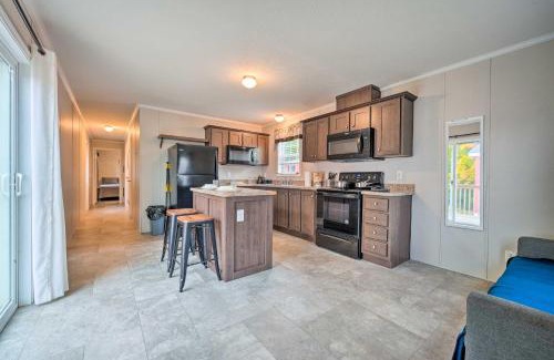 Cassopolis House | Cassopolis Cabin On-Site Boating and Fishing!
