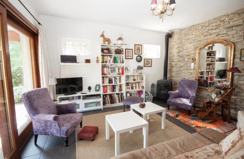 Santa Maria - Rezzonico House | Castel Cottage - Rezzonico, San Siro by LoveComo