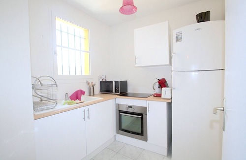 Old Town House | Castel hill of Nice and very quite AND A MODERN BULDING