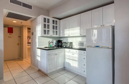 Mid Beach Condo | Castle 705 Corner Apartment with Free Parking, Gym, Pool, Tennis and Direct Beach Access!