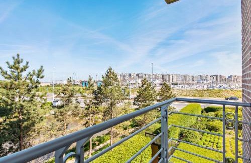 Blankenberge Apartment | Castle apartment with view