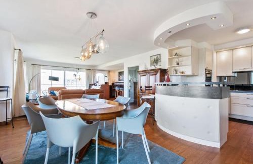 Blankenberge Apartment | Castle apartment with view