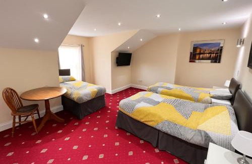 Liverpool House | Castle Lodge Guest House 86-88 Sheil Rd L6 3AF