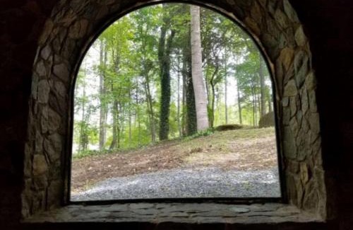 Stanardsville House | Castle Suite at White Lotus Eco Spa Retreat