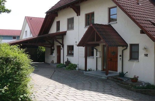 Markdorf House | Castle View Comfortable Holiday Residence