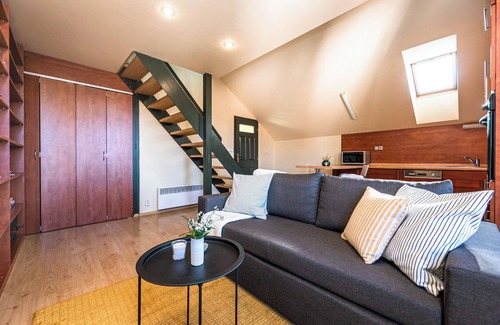 Josefov Apartment | Castle View Loft – Cozy Top Floor Apartment in Prague Old Town