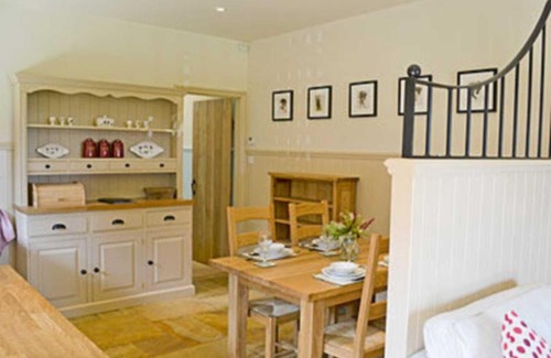 Sedlescombe House | Castlemans Stables East
