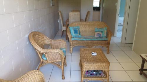 Nelly Bay Apartment | Casual Lodge Unit 4