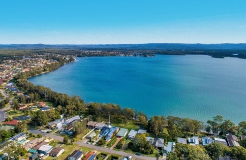 Yarrawonga Park House | Casuarina Waters- picturesque waterfront
