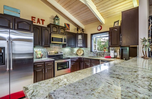 Bluffs House | Catch the Sunset! Beautiful Ocean View Home with A/C, and Lots of Space!