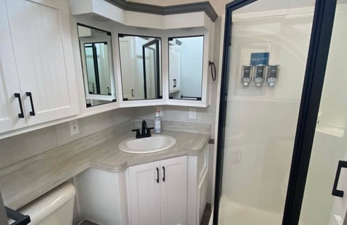 St. Maries House | Cave Bay Tiny Home 1 at Riverside Landing, **New property!**