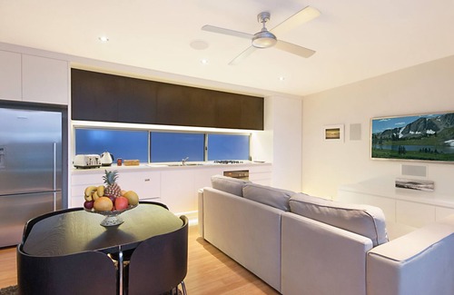 Byron Bay Villa | Cavvanbah | Yarrawarra Villa - 50m from the sand