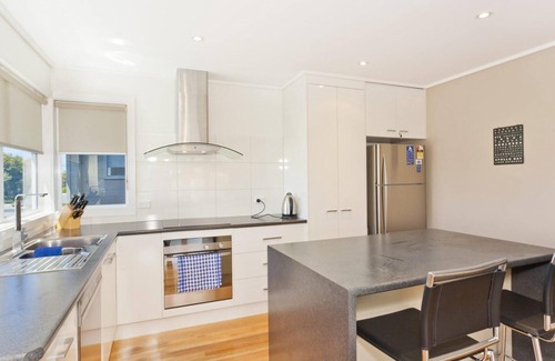 Apollo Bay House | Cawood Heights - At Apollo Bay