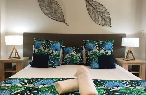 Port Douglas Hotel | Cayman Villas
