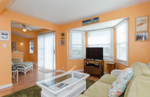 North Carolina Coast House | CBs Bella Vista by Bryant Real Estate