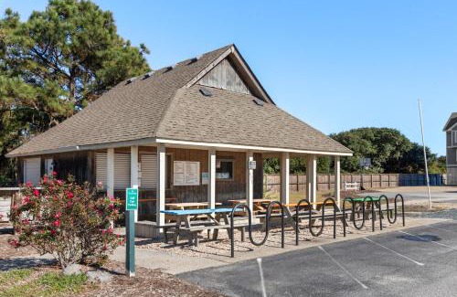 Corolla House | CC230- A Shore Thing