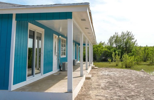 Calvin Hill Apartment | Ce'Van Villas at Grog Pond - "Nature's Nest Of Comfort"