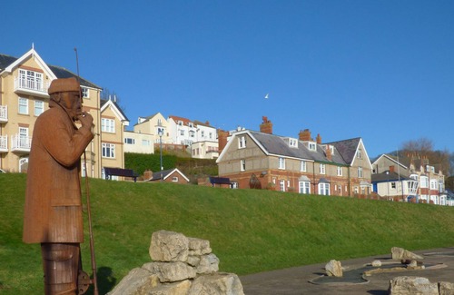 Cayton Bay Cabin | CEDAR 1, pet friendly, country holiday cottage, with pool in Cayton
