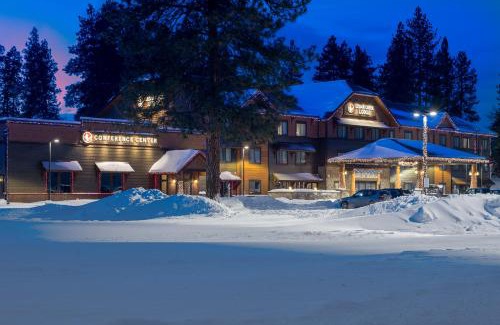 Columbia Falls Hotel | Cedar Creek Lodge & Conference Center