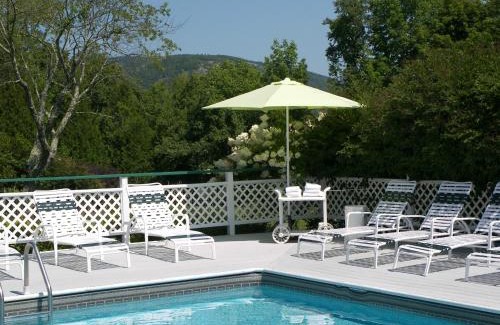 Camden Hotel | Cedar Crest Inn