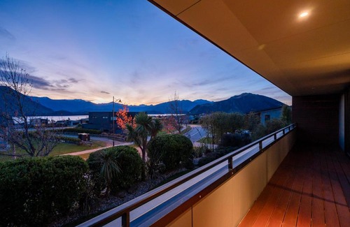 Wanaka House | Cedar House by Sotheby's Luxury Rental Homes
