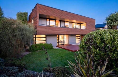 Wanaka House | Cedar House by Sotheby's Luxury Rental Homes