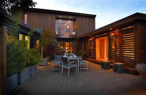 Canterbury House | Cedar House Canterbury