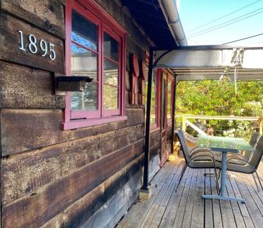 Roberts Creek House | Cedar House Ocean View & Access